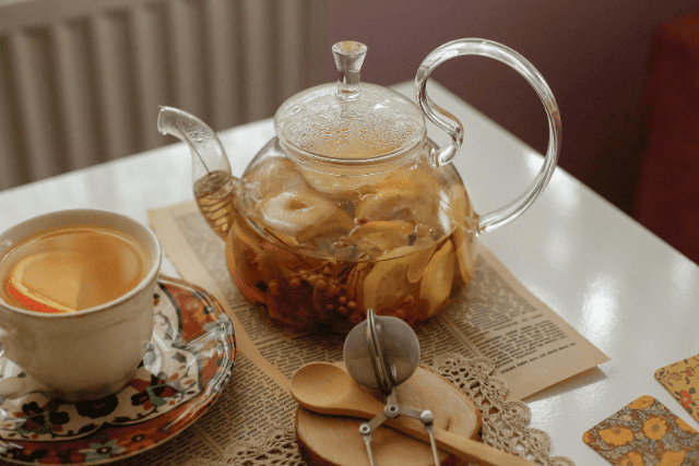 自宅でお茶を楽しむ雰囲気